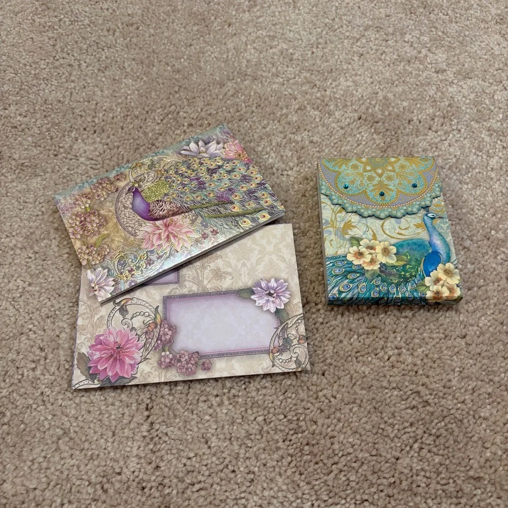 Punch Studio Peacock Greeting Card and Mini Notepad